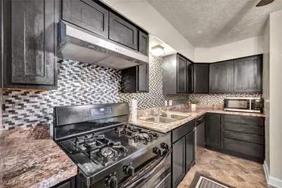 217 Tyler Avenue, Cuyahoga Falls, OH 44221 - Photo 10