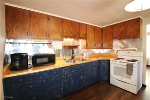 132 E Sunset Dr, Rittman, OH 44270 - Photo 4