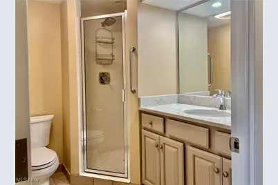 12550 Lake Avenue #904, Oakwood, OH 44107 - Photo 24