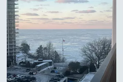 12550 Lake Avenue #904, Oakwood, OH 44107 - Photo 6