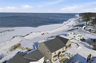 7 Ninevah Beach Dr, Ashtabula, OH 44004 - Photo 4