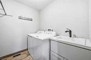 5570 W Garfield Rd, Salem, OH 44460 - Photo 24