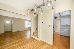 302 N Pershing Ave, Akron, OH 44313 - Photo 6