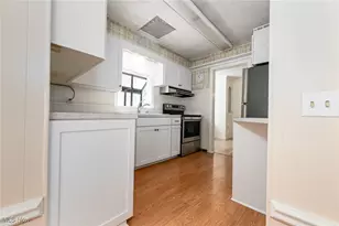 302 N Pershing Ave, Akron, OH 44313 - Photo 8