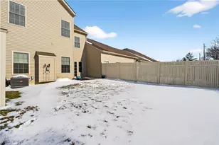 300 Lakewick Ln, Willowick, OH 44095 - Photo 44