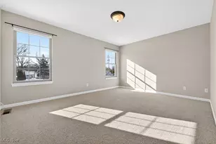 300 Lakewick Ln, Willowick, OH 44095 - Photo 24