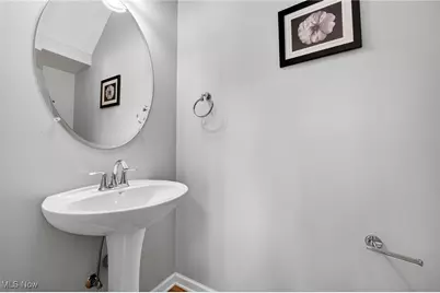 300 Lakewick Lane, Willowick, OH 44095 - Photo 16