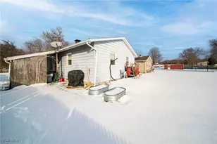 88 Leslie St, Geneva, OH 44041 - Photo 6