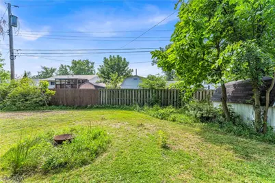 618 W Shore Boulevard, Sheffield Lake, OH 44054 - Photo 6