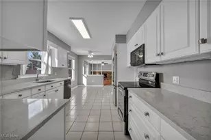 812 Westminister Dr, Brunswick, OH 44212 - Photo 10