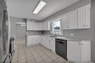 812 Westminister Dr, Brunswick, OH 44212 - Photo 8