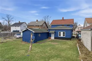 983 Garden St NW, Warren, OH 44485 - Photo 8