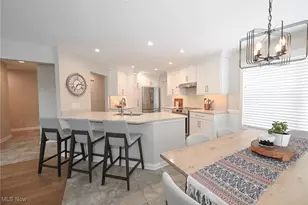 1305 Fieldstone Ct, Grandview Heights, OH 44147 - Photo 10