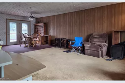 155 Sandy Drive SE, New Philadelphia, OH 44663 - Photo 10