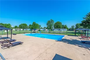 235 Chaucer, Elyria, OH 44035 - Photo 10