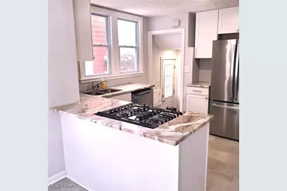 952 Elbon Road, Cleveland Heights, OH 44121 - Photo 2