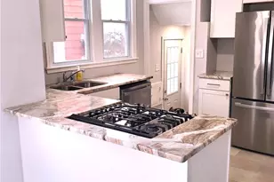 952 Elbon Rd, Cleveland Heights, OH 44121 - Photo 2