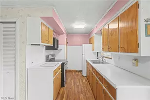 36695 Chestnut Ridge Rd, North Ridgeville, OH 44039 - Photo 4