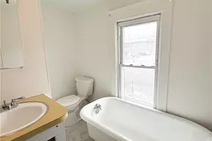 1433 Kenmore Blvd, Akron, OH 44314 - Photo 16