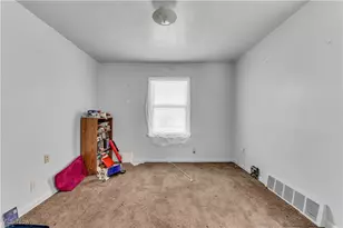 11909 Avon Ave, Loveland, OH 44105 - Photo 6