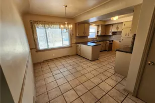 587 Edison St, Struthers, OH 44471 - Photo 4