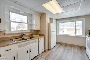 1353 Gorge Blvd, Akron, OH 44310 - Photo 12