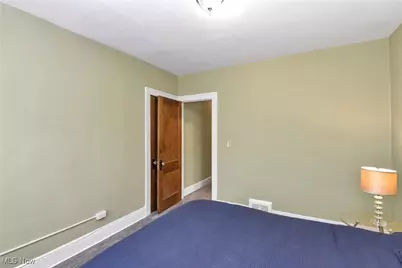 2477 Lee Road, Cleveland Heights, OH 44118 - Photo 22