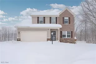 6382 Stonehaven Ln, Huber Heights, OH 44146 - Photo 1