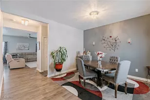 6382 Stonehaven Ln, Huber Heights, OH 44146 - Photo 4