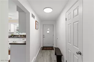 341 Springdale Ave, Steubenville, OH 43953 - Photo 6