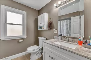 9391 Columbia Rd, Olmsted Falls, OH 44138 - Photo 14