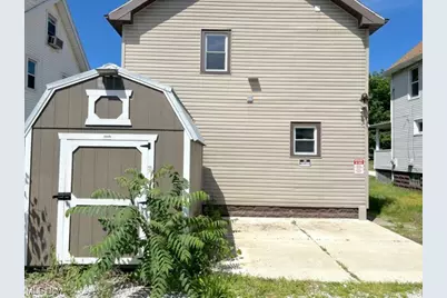 1113 Laurel Avenue, Akron, OH 44307 - Photo 2