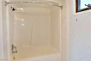 3578 Homewood Ave, Hubbard, OH 44425 - Photo 32