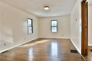 3578 Homewood Ave, Hubbard, OH 44425 - Photo 6