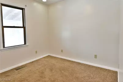 3578 Homewood Avenue, Hubbard, OH 44425 - Photo 26