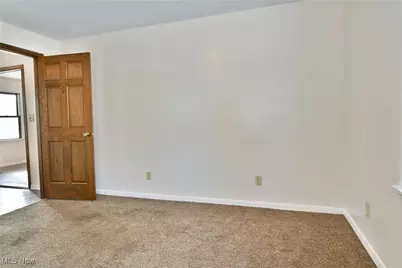 3578 Homewood Avenue, Hubbard, OH 44425 - Photo 22