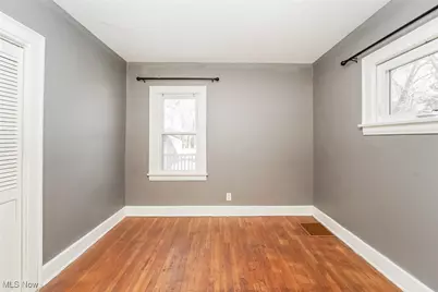 9509 Rosewood Avenue, Loveland, OH 44105 - Photo 12