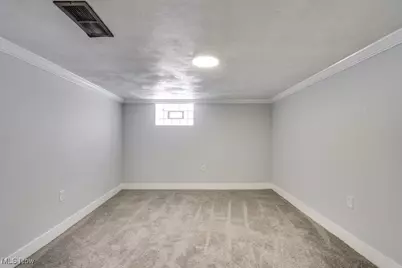 231 E Dresden Avenue, Akron, OH 44301 - Photo 40