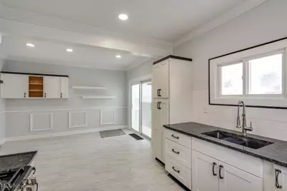 231 E Dresden Avenue, Akron, OH 44301 - Photo 22