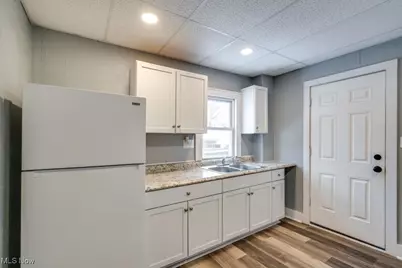 2100 12th Street SW, Akron, OH 44314 - Photo 14