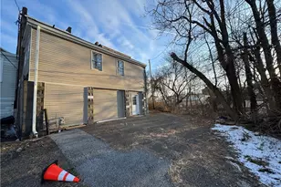 152 E Main St, Barnesville, OH 43713 - Photo 4