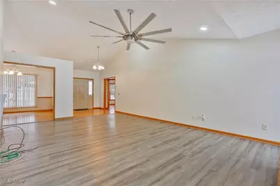 5813 Cleveland Massillon Road, New Franklin, OH 44203 - Photo 6