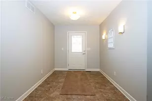 121 Carter Grove Dr, Smithville, OH 44677 - Photo 2