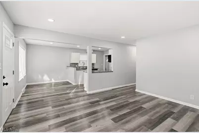 801 Triplett Boulevard, Akron, OH 44306 - Photo 18