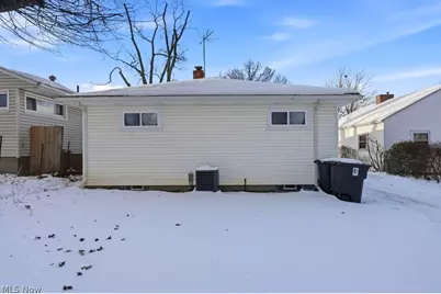 801 Triplett Boulevard, Akron, OH 44306 - Photo 32