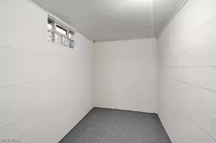 801 Triplett Blvd, Akron, OH 44306 - Photo 30