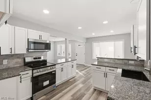 801 Triplett Blvd, Akron, OH 44306 - Photo 4