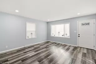 801 Triplett Blvd, Akron, OH 44306 - Photo 16