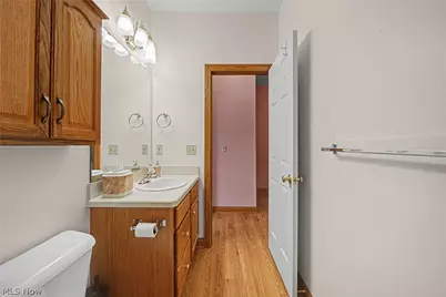 10304 Honeysuckle Lane, Grandview Heights, OH 44147 - Photo 22