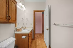 10304 Honeysuckle Ln, Grandview Heights, OH 44147 - Photo 22